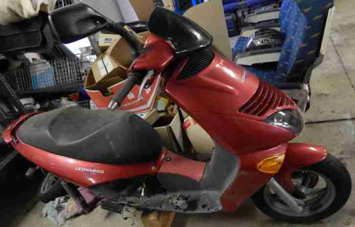 Aprilia Loenardo 125 ccm 4 Takt Roller mit