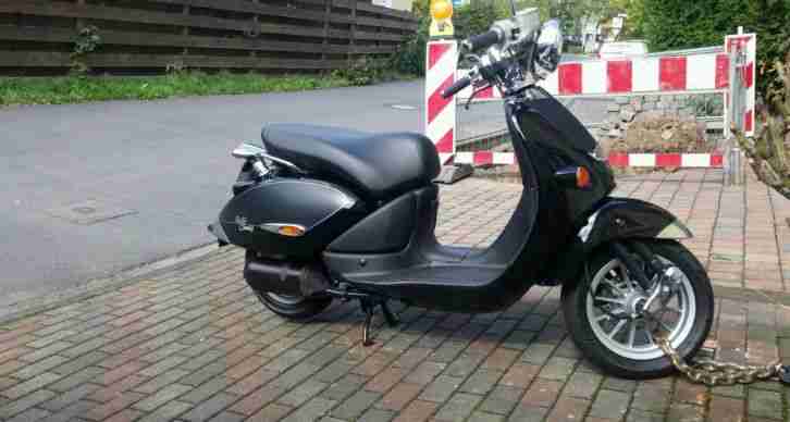 Aprilia Mojito 50ccm orginal 100km!!!!nur gelaufen Neuzustand Np.2900euro