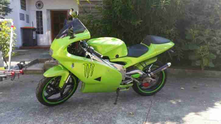Aprilia RS 125 in Viper Grün
