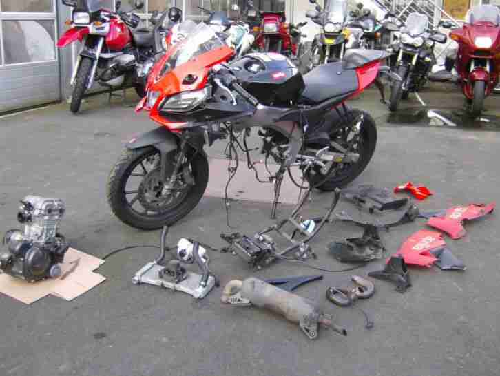 Aprilia RS4 125 4T Unfall-Fahrzeug