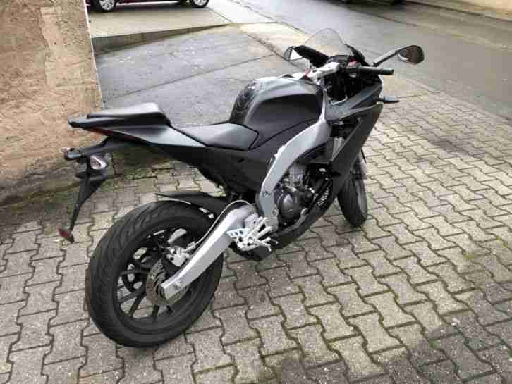 Aprilia RS4 125ccm Schwarz Matt Original