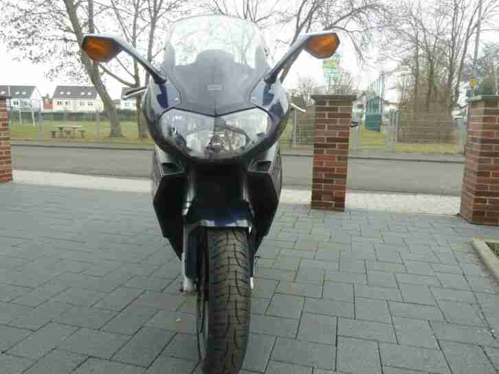 Aprilia RST 1000 Futura