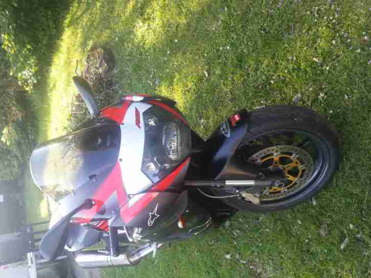 Aprilia RSV 1000 Mille RP