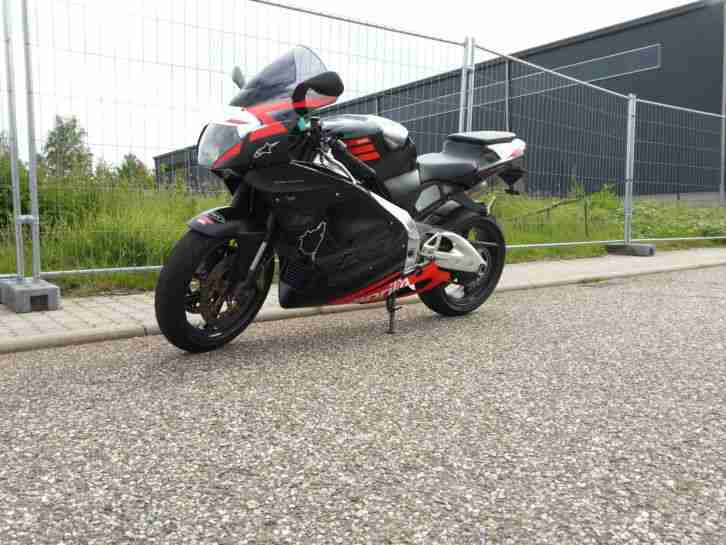 Aprilia RSV 1000 Mille RP