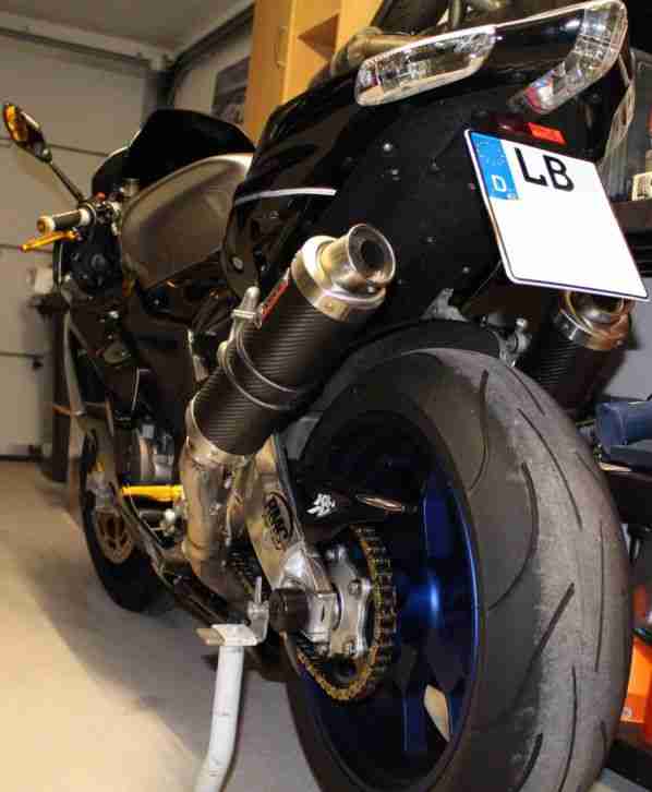 Aprilia RSV 1000