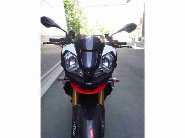 Aprilia RSV 1000 Tuono