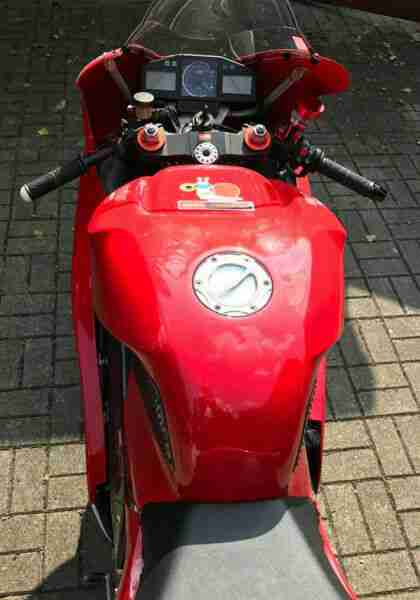 Aprilia RSV Mille RP 1000 AMANN Dusche Rennmotorrad