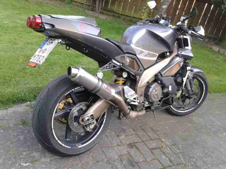 Aprilia RSV Tuono 1000 Fighter
