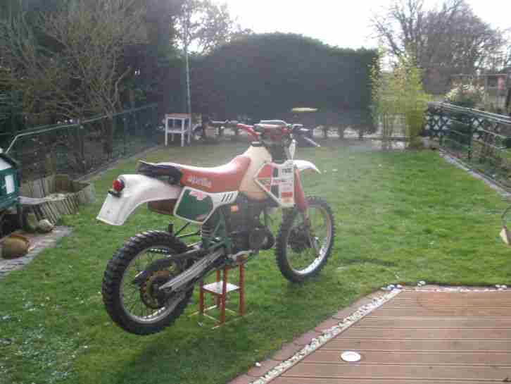 Aprilia RX 250 Oldtimer-Enduro. DEFEKT ! MIT BRIEF!.. Bastlerfahrzeug!