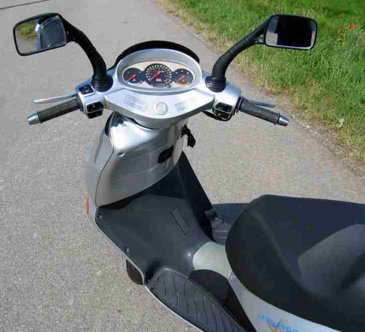 Aprilia Roller Leonardo 125cm³ Motorroller silber