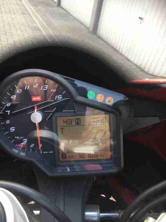 Aprilia Rsv4 1000