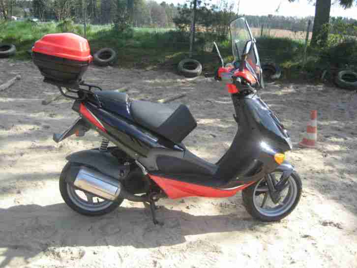 Aprilia SR 125 Racing Troy Corser TÜV 4 18 bissiger 2 takter