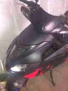 Aprilia SR 50 R mit kleinem Defekt