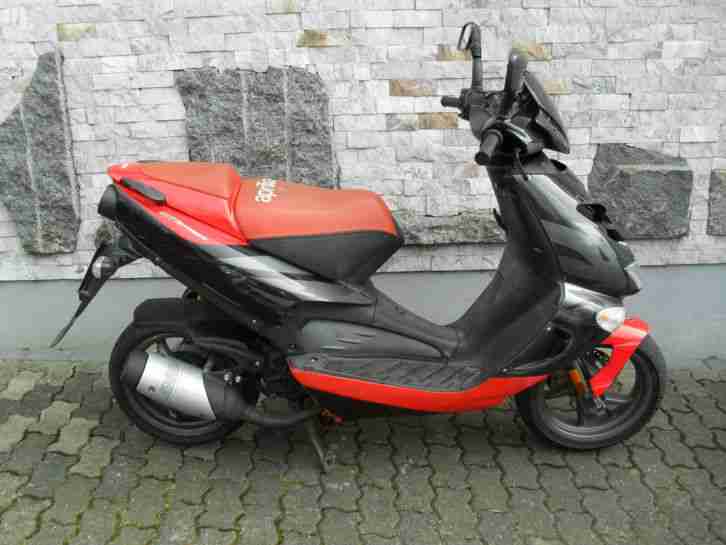 Aprilia SR 50 Roller Motorroller