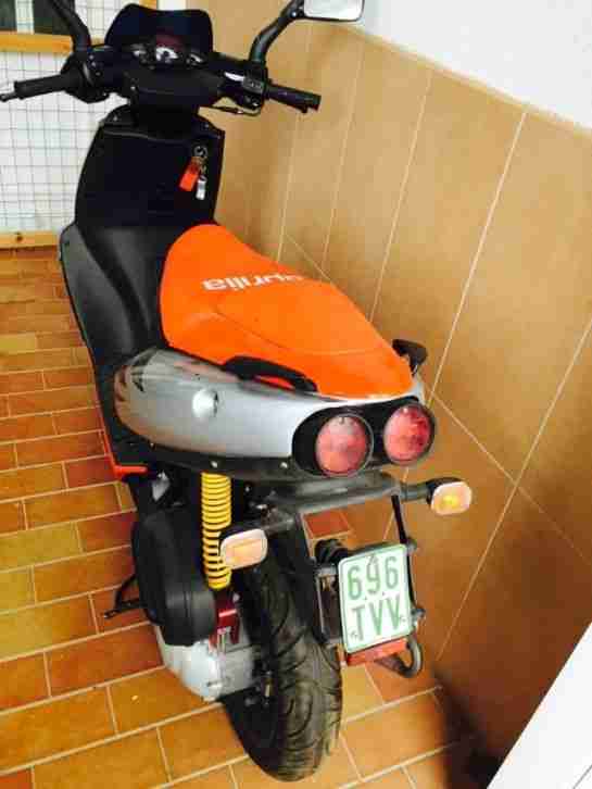 Aprilia SR 50 Street Mofaroller Roller