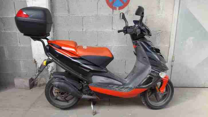 Aprilia SR 50 ccm Piaggio BJ 2006 neuer Motor TOP Roller Gilera Scooter