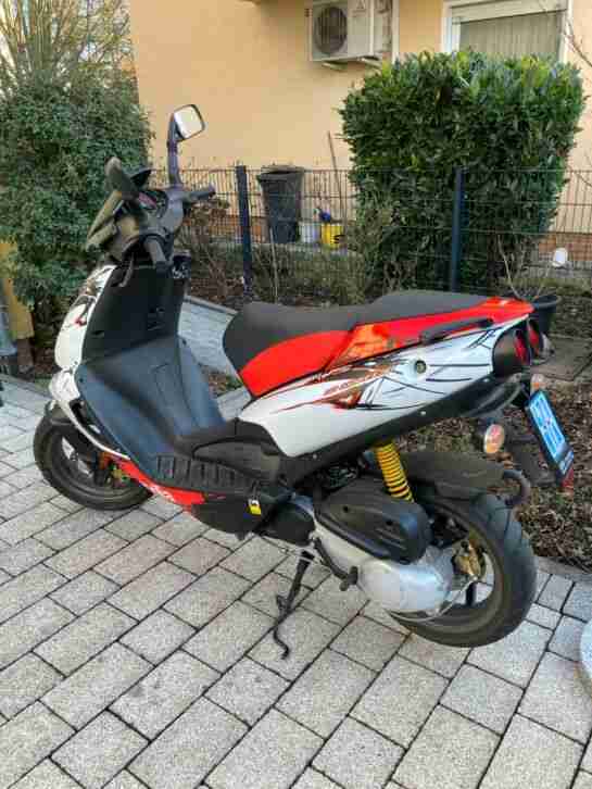 Aprilia SR Street 50