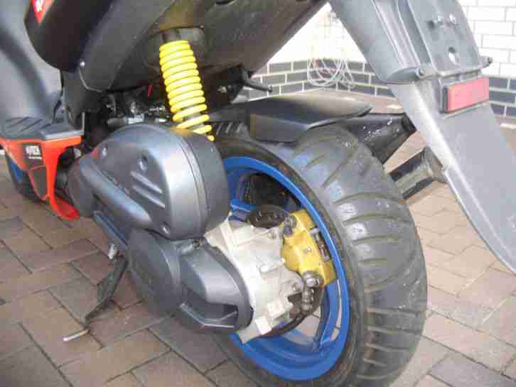 Aprilia SR50/25 km/h Ditech Roller