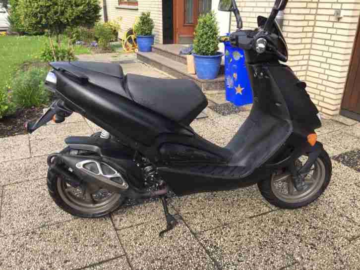 Aprilia SR50 Ditech Einspritzer Baujahr Dez.2002 50er Papiere.