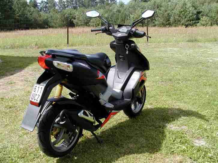 Aprilia SR50 Factory 3800Km
