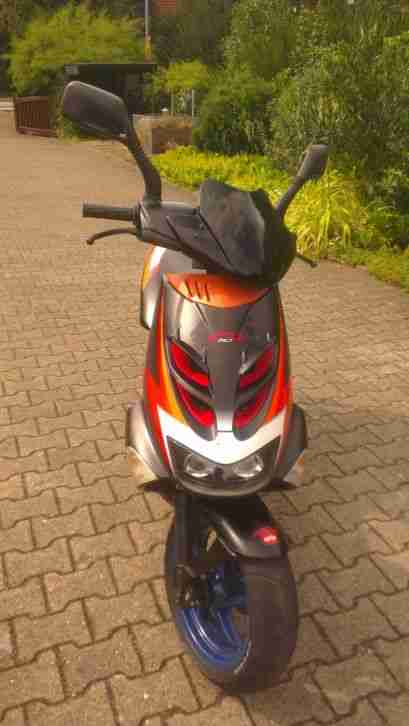 Aprilia SR50 LC Inj. Ditech ***TOP Zustand*** wenig km!! Einspritzer Roller