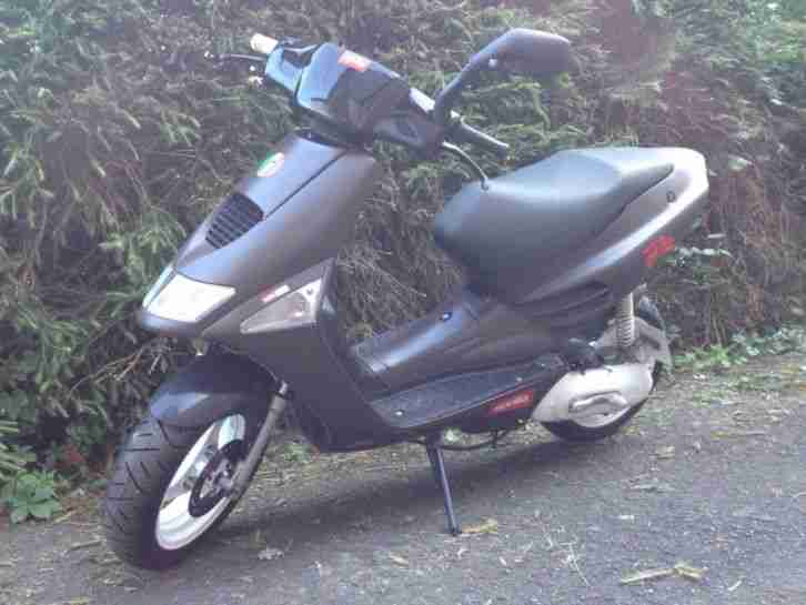 Aprilia SR50 Old Wassergekühlt Liebhaber Roller Motorroller 50er