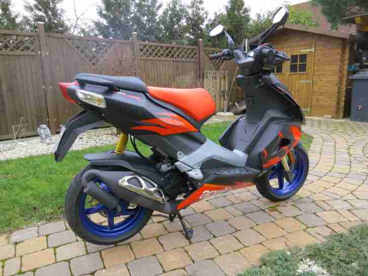 Aprilia SR50 R Factory Neuzustand 1550km