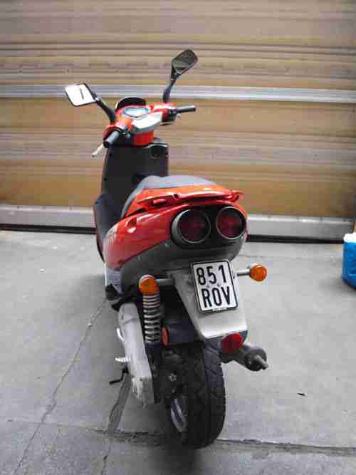 Aprilia SR50 www gebraucht, rot