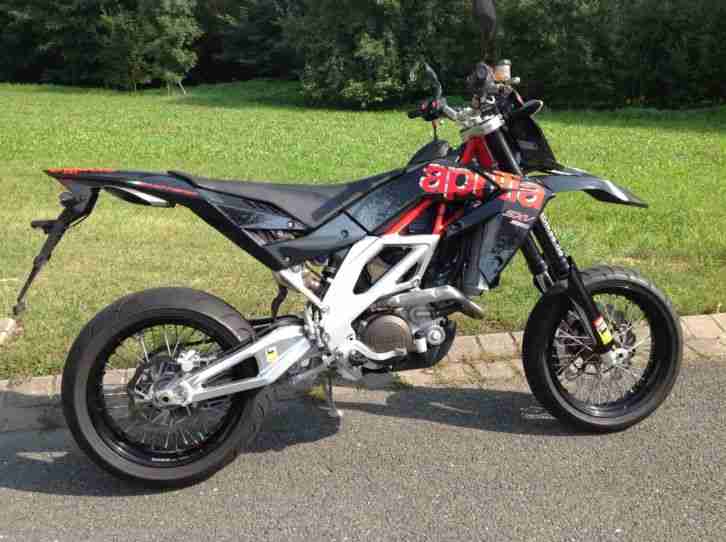 Aprilia SXV 550 Motard Supermoto Supermotard KTM SMC R Husqvarna 701