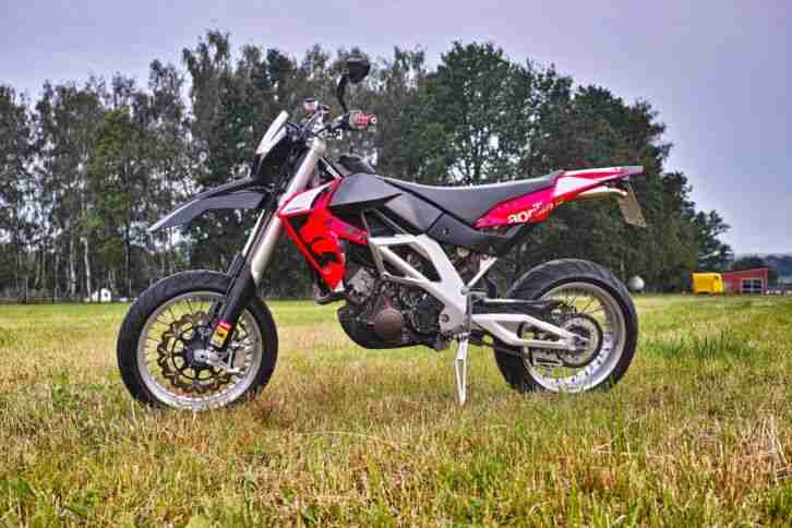 Aprilia SXV 550 Scheckheftgepflegt in super Zustand
