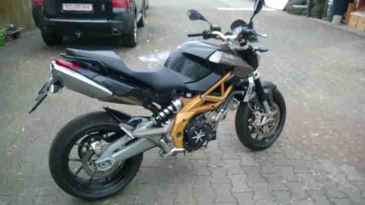 Aprilia Shiver 750 / Ez. 2008 /