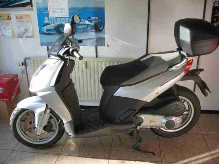 Aprilia Sportcity125 Piaggiomotor EZ 02.2011