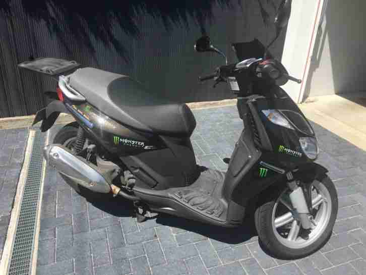 Aprilia Spotcity Sport City 125 ccm Roller Gepflegt Schwarz