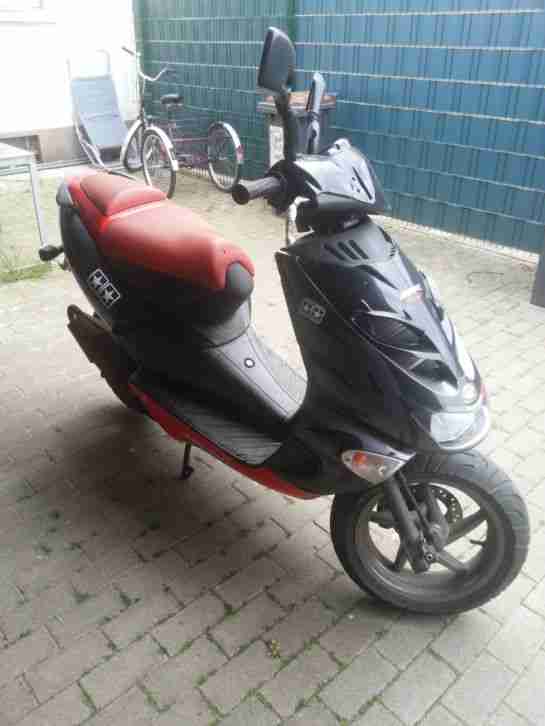 Aprilia Sr 50 Baujahr 2008 NUR 9000km gelaufen Piaggio Motor