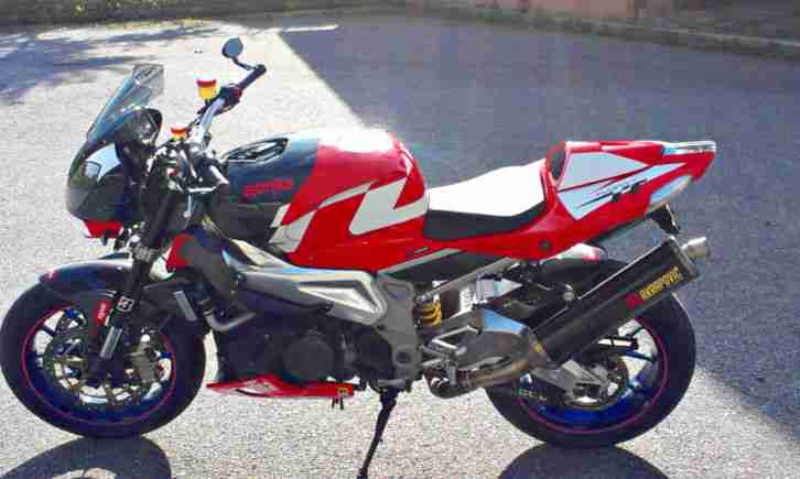 ** Aprilia Tuono 1000 R ** 135 PS auf 209 kg ** BJ 2006 ** Carbon ** Scheckheft