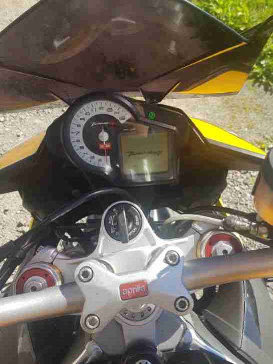Aprilia Tuono V4 V4R APRC 12 Scheckheft 167 PS Schaltautomat unfallfrei Tüv 2020