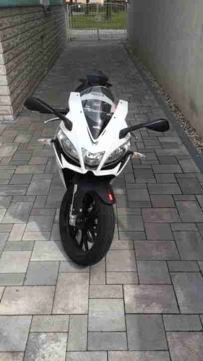 Aprillia RS4 125