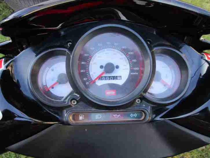Aprillia SR 50 6850 km 2Takter 5 kW TOPZUSTAND 25/50er