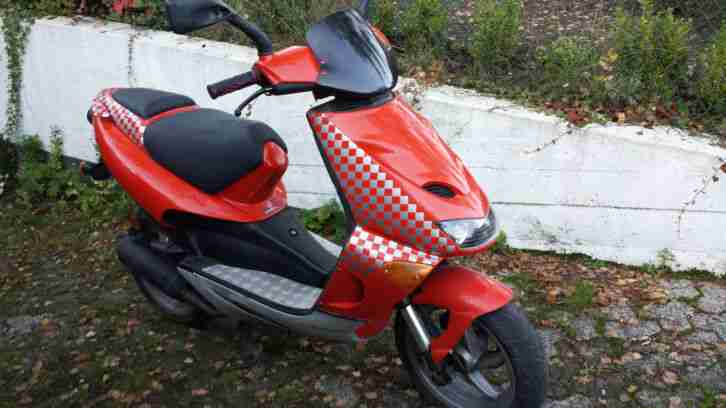 Aprillia SR50 WWW