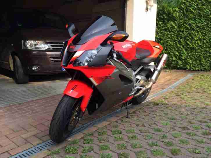 Aprillia rsv 1000 RR mit Akrapovic Komplettanlage-super Zustand