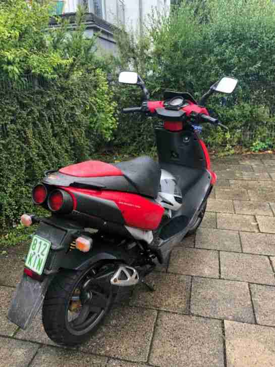 Aprillia sr50 ditech Roller Motorroller Top Zustand + Versichert