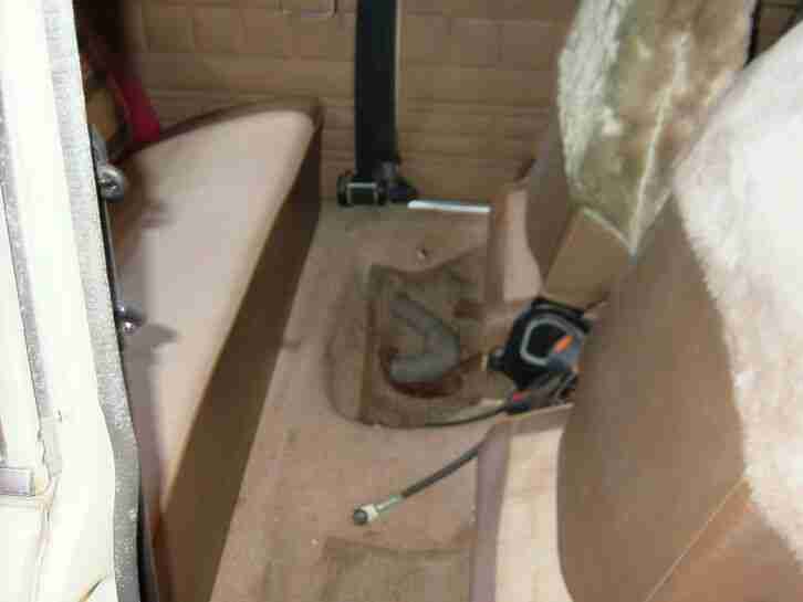 Audi 60L, Baujahr 1972, inclusive Austausch-Motor mit Getriebe
