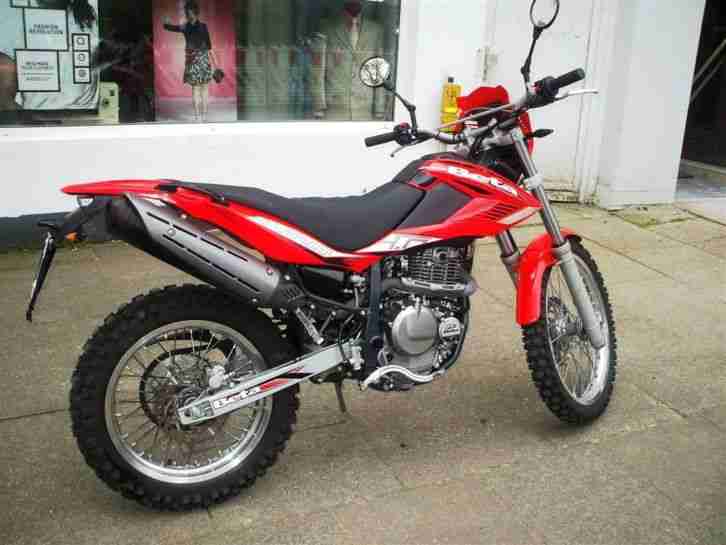 BETA Alp 4.0 Enduro Motorrad ital. Hersteller Beta 350 ccm 27 ps