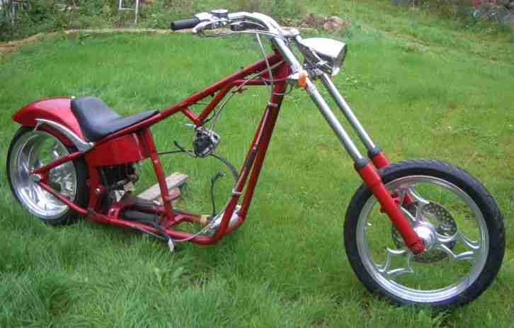 BIG DOG Rolling Chassis Chopper mit deutschem