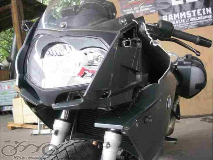 BMW F 800 ST deutsches Modell echte 3843Km Unfallschaden