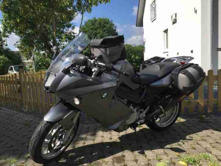 BMW F 800 ST in gute zustand mit viele Extras