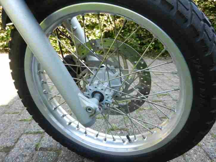 BMW F650 GS, Doppelzündung, Griffheizung, Topcase, 2. Scheibe, Tankrucksack