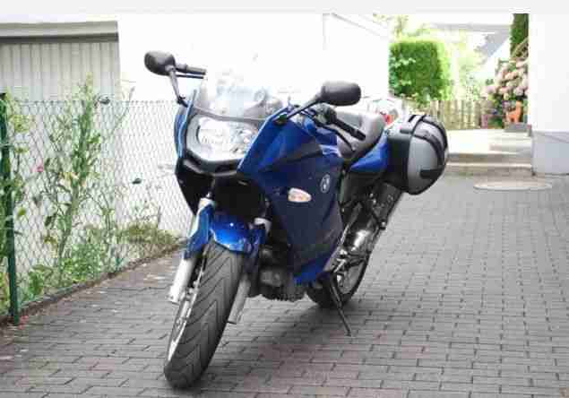 BMW F800 ST, 28.850 Km, 03/2007 EZ, 63 kW (86 PS), HU/AU 05/2016, Blau Metallic