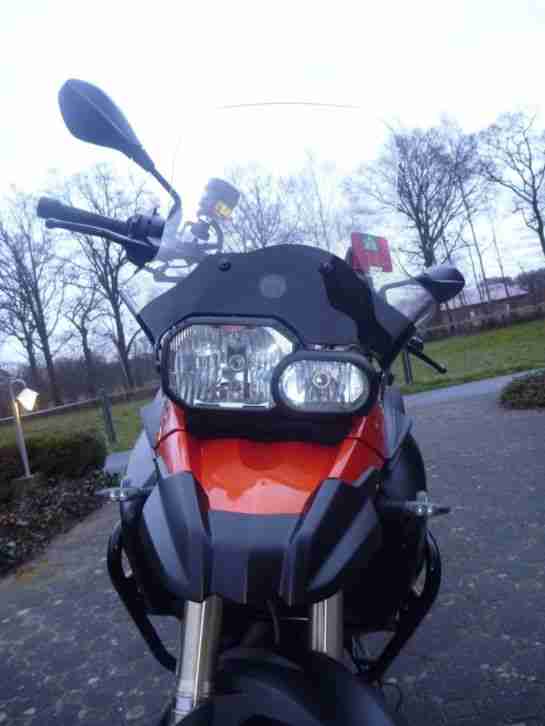 BMW F800GS in orangemetallic