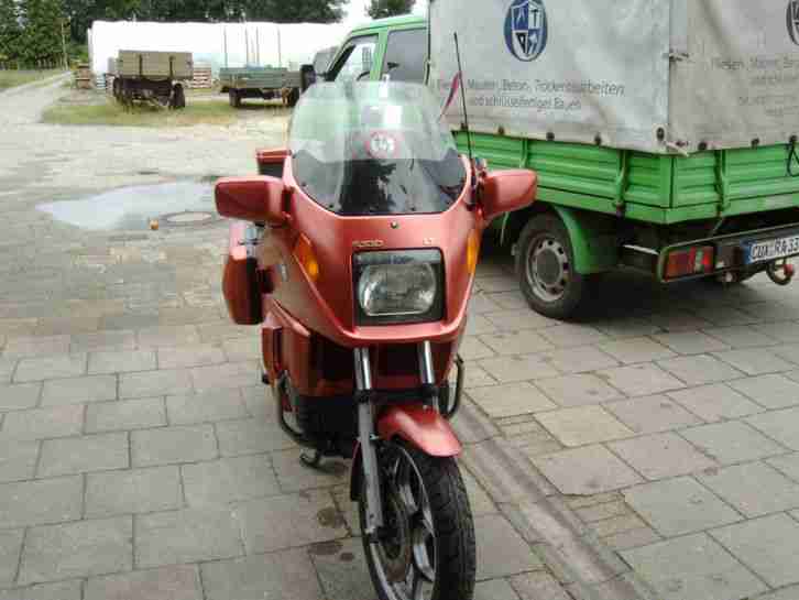 BMW K 100 LT mit Koffern, Radio,